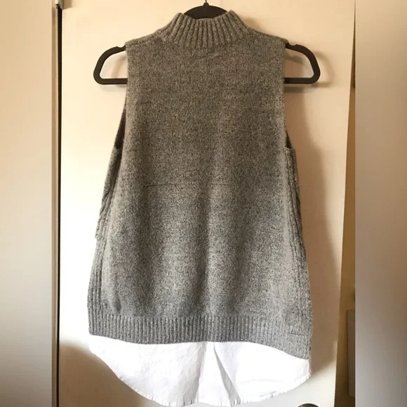 Sleeveless Sweater - Picture 4 of 4